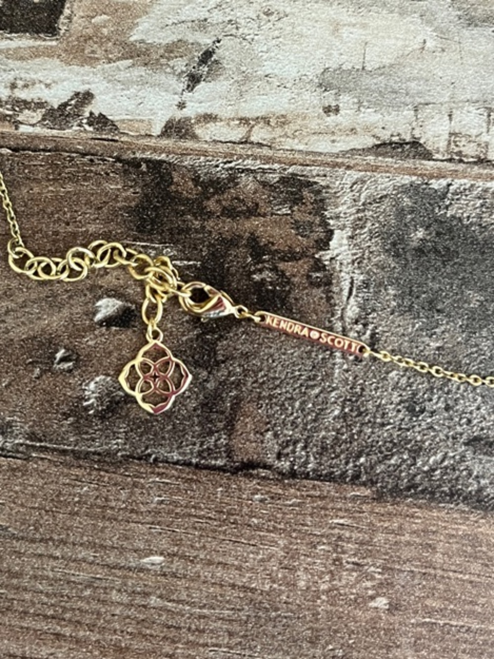 SALE! Kendra Scott Gold Elisa Platinum Druzy Pendant Necklace! - Picture 8 of 8